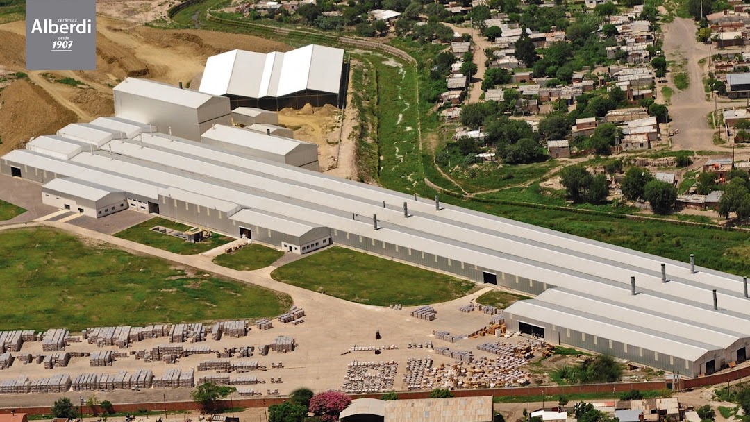 Día de la Industria: la UIA eligió la planta de Cerámica Alberdi para la celebración