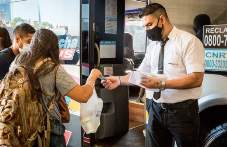 Empresas de ómnibus piden la obligatoriedad del pase sanitario en trenes, combis y aviones