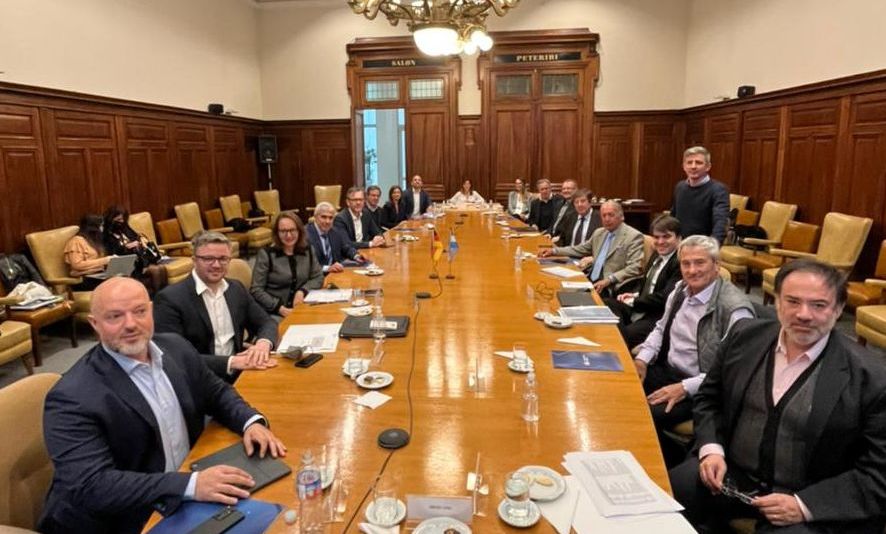 AHK Argentina y UIA definieron agenda de trabajo conjunto para 2022 y 2023