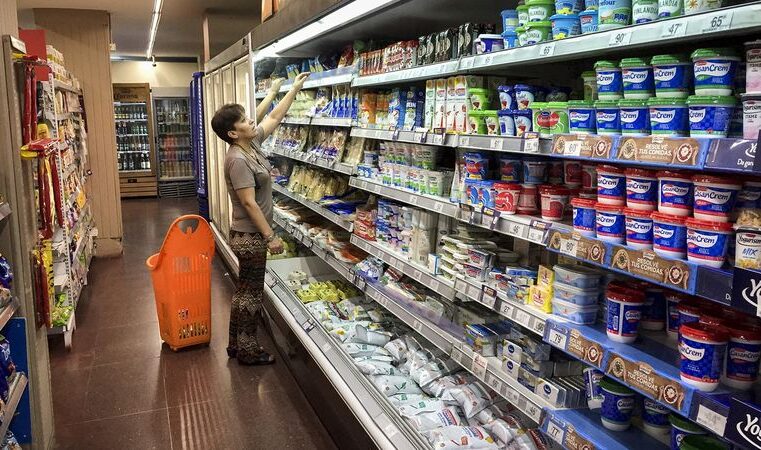 Del productor al consumidor, los precios de los agroalimentos se multiplicaron por 3,4 veces en julio