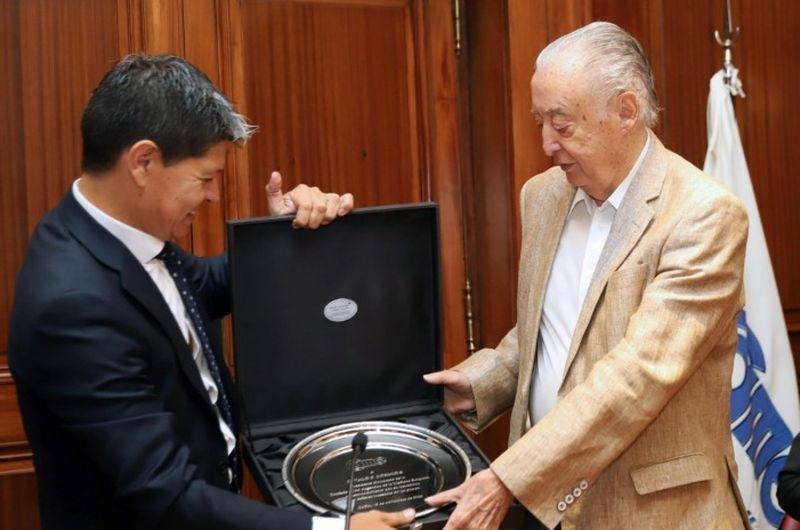 CAME entregó el reconocimiento de presidente honorario a Osvaldo Cornide