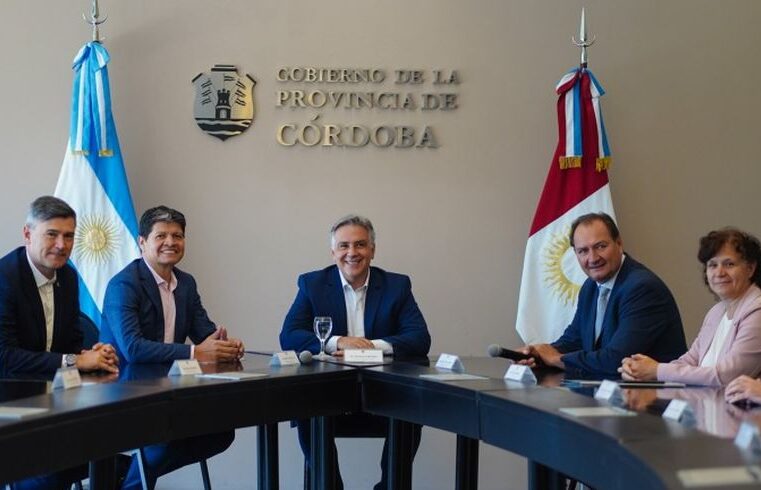 CAME, Fedecom y el gobernador Llaryora firmaron convenios para nuevos Centros Comerciales Abiertos