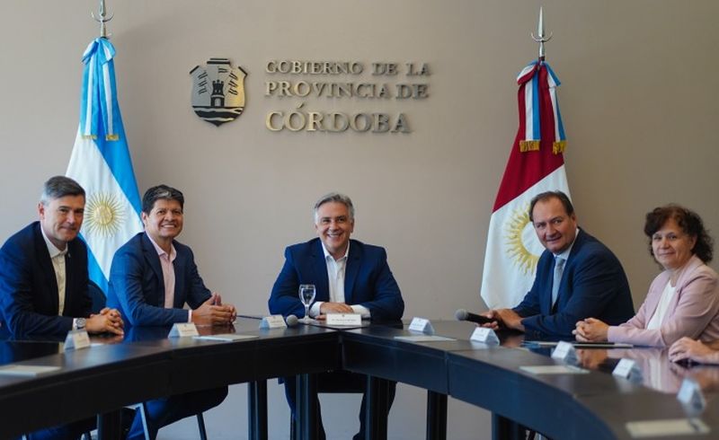 CAME, Fedecom y el gobernador Llaryora firmaron convenios para nuevos Centros Comerciales Abiertos