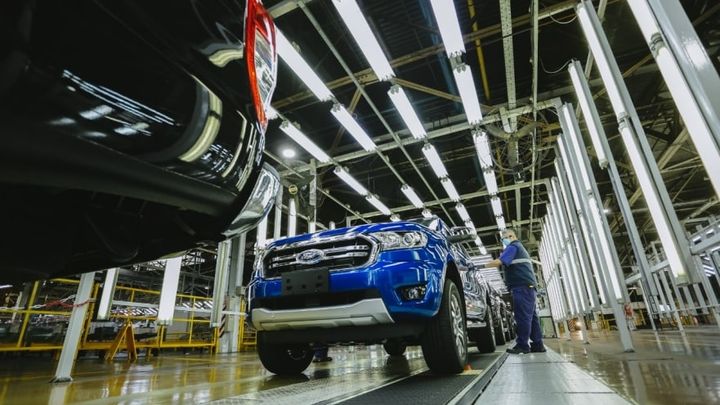 La industria automotriz comenzó el año con fuertes caídas de producción y ventas