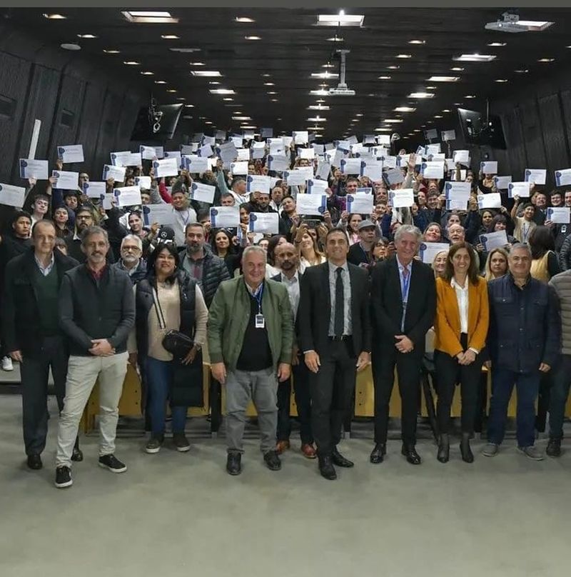 CEPBA participó de entrega de certificados de capacitación a 150 alumnos de cursos con salida laboral