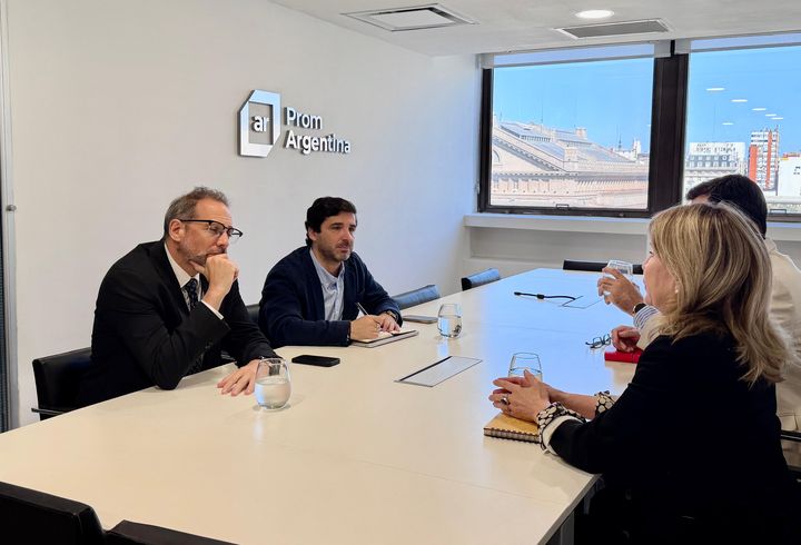 PromArgentina y la Federación de la Industria Maderera impulsan alianza potenciar exportaciones